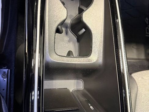 Used 2023 Volkswagen ID.4 Pro image 23