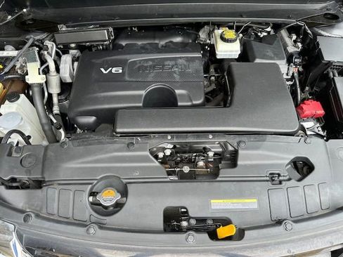 Used 2020 Nissan Pathfinder SL image 34