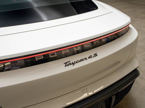 Certified 2024 Porsche Taycan 4S AWD/4WD image 12