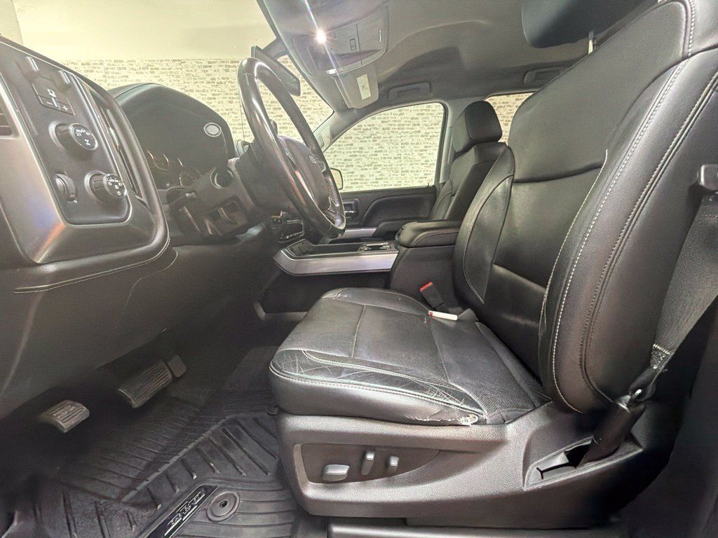 Used 2018 Chevrolet Silverado 1500 LTZ Z71 w/ Centennial Edition AWD/4WD image 23