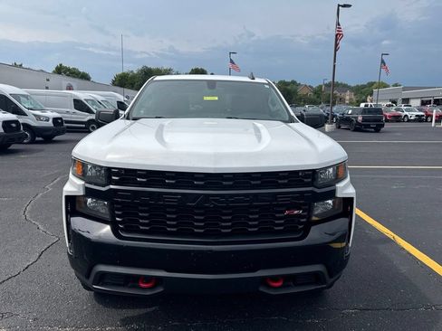 Used 2020 Chevrolet Silverado 1500 Custom Trail Boss w/ Custom Convenience Package AWD/4WD image 2