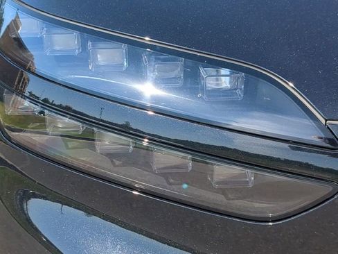 Used 2023 Genesis GV60 Performance AWD/4WD image 9