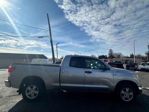 Used 2010 Toyota Tundra 4x4 Double Cab image 7