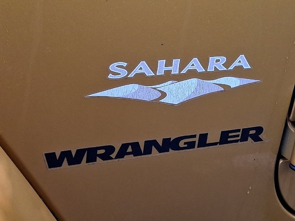 Used 2014 Jeep Wrangler Sahara w/ Connectivity Group AWD/4WD image 4