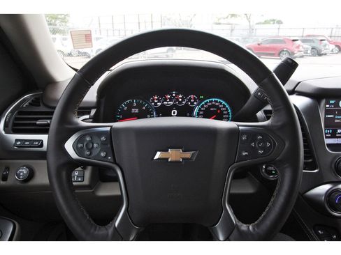 Used 2018 Chevrolet Tahoe Premier image 16