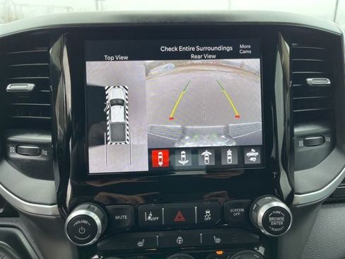 Used 2022 RAM 2500 Big Horn w/ Safety Group B image 19