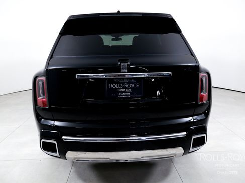 New 2026 Rolls-Royce Cullinan AWD/4WD image 9