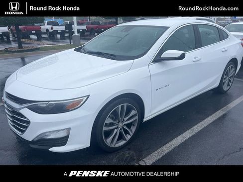 Used 2025 Chevrolet Malibu LT image 1