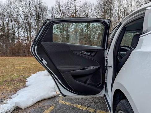 Used 2023 Chevrolet Malibu LT image 11