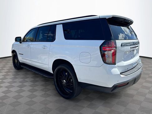 Used 2022 Chevrolet Suburban RST w/ Luxury Package image 8