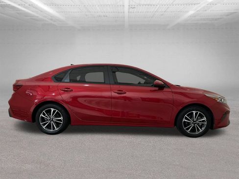 Used 2023 Kia Forte LXS FWD image 7
