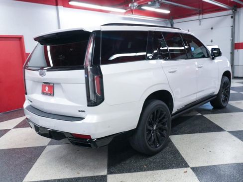 Used 2023 Cadillac Escalade Sport Platinum w/ LPO, ONYX Package AWD/4WD image 7