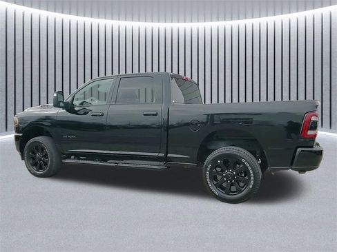 Used 2024 RAM 2500 Big Horn w/ Night Edition image 17