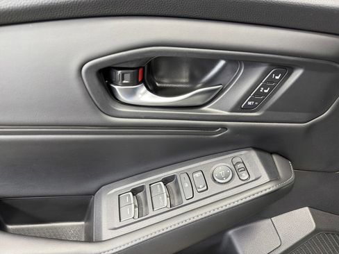 Used 2024 Honda Accord Sport image 19