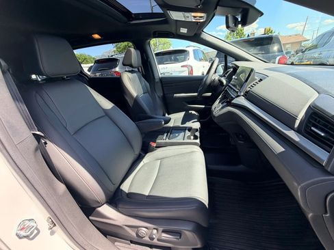 Used 2025 Honda Odyssey Sport-L image 23