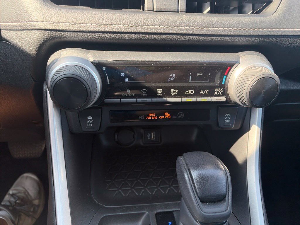 Used 2025 Toyota RAV4 LE FWD image 23