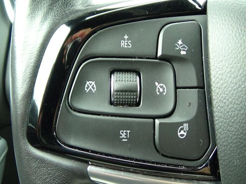 Used 2024 Buick Enclave Premium FWD image 25