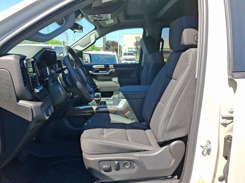 New 2026 Chevrolet Silverado 1500 RST w/ Dark Appearance Package AWD/4WD image 6