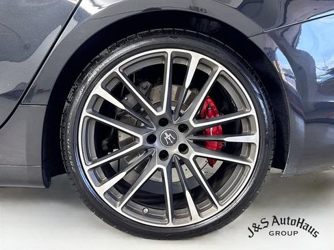 Used 2022 Maserati Ghibli Trofeo RWD image 40