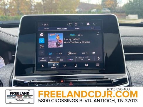 New 2025 Jeep Compass Latitude w/ Sun & Sound Group image 23