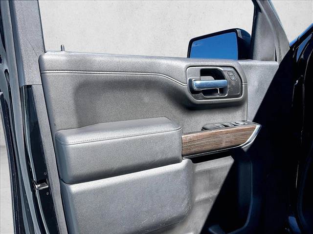Used 2019 Chevrolet Silverado 1500 RST w/ True North Edition AWD/4WD image 17