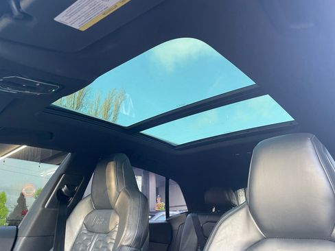 Used 2022 Audi RS Q8 4.0T image 18