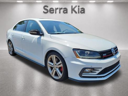 Used 2017 Volkswagen Jetta GLI FWD image 7