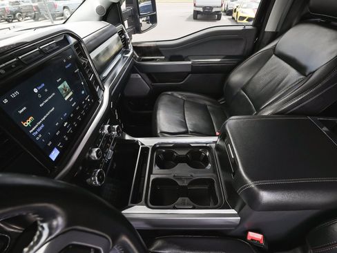Used 2023 Ford F250 Lariat w/ Black Appearance Package AWD/4WD image 34
