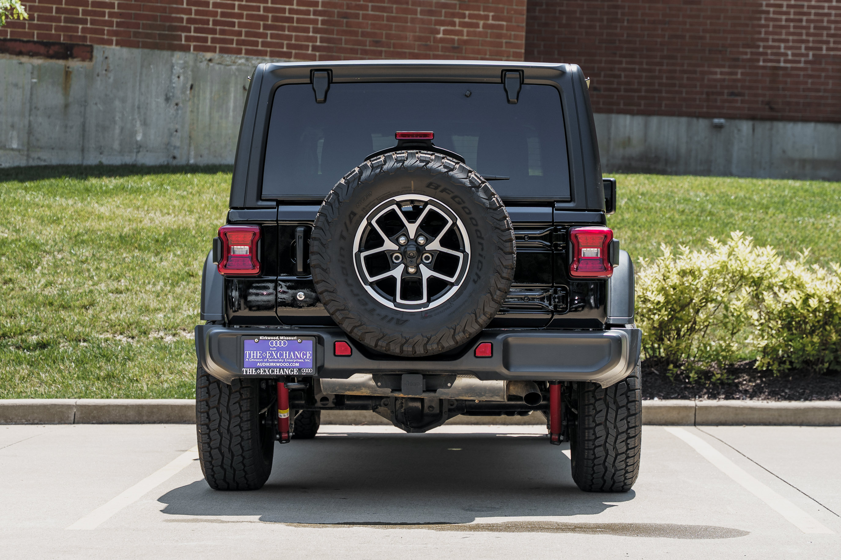 Used 2026 Jeep Wrangler Unlimited Rubicon AWD/4WD image 26