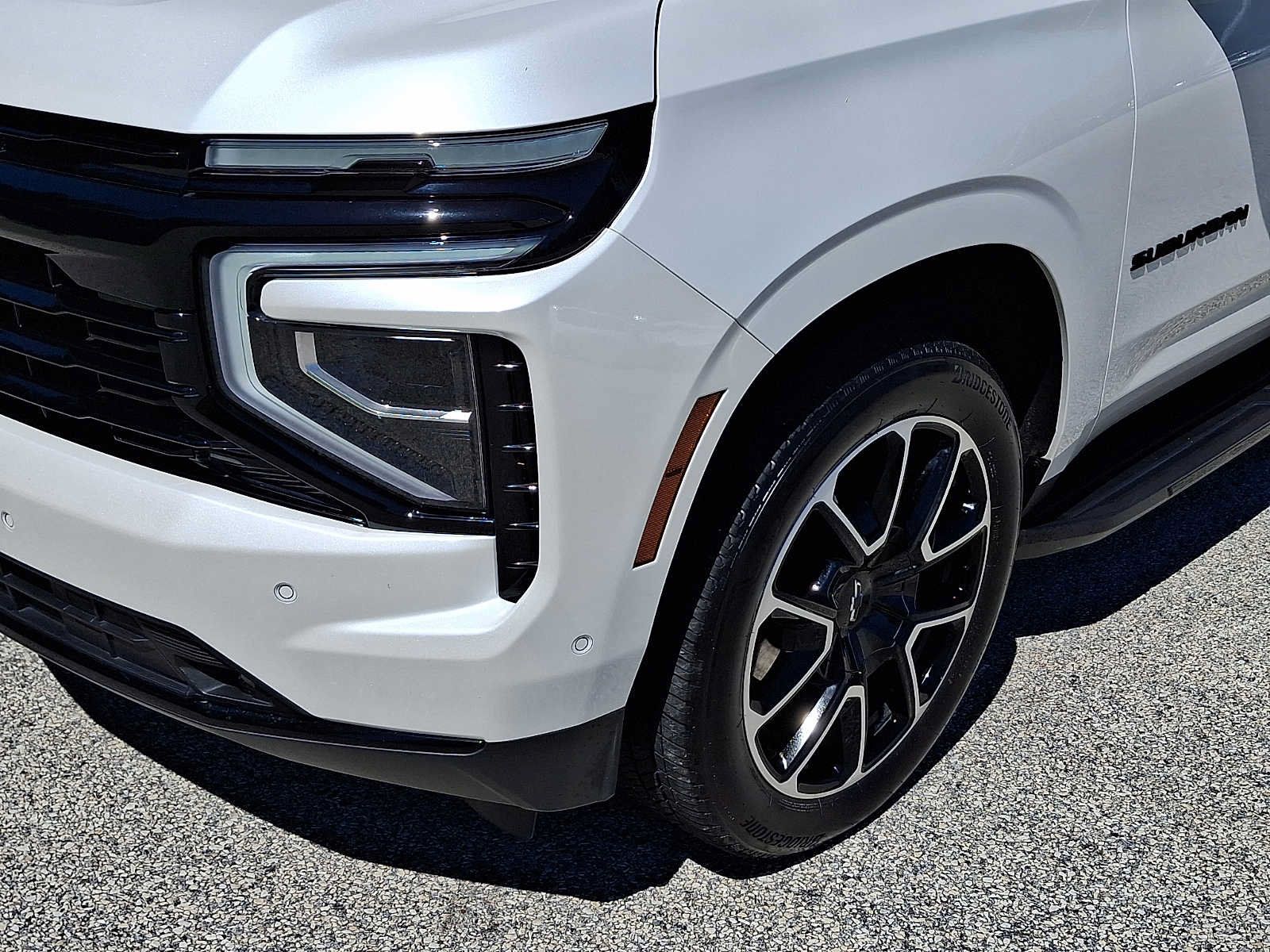 Used 2025 Chevrolet Suburban RST AWD/4WD image 11