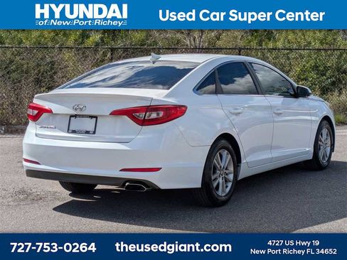 Used 2016 Hyundai Sonata SE image 5