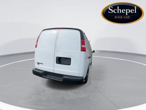 Used 2025 Chevrolet Express 2500 Extended w/ Driver Convenience Package RWD image 7