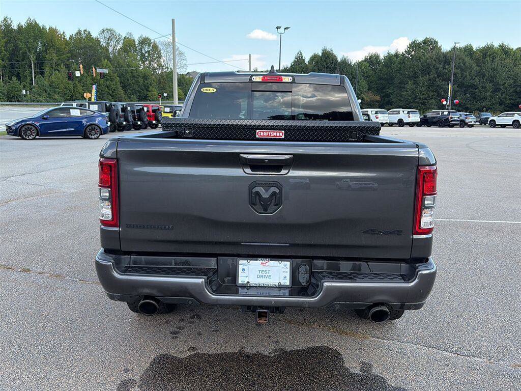 Used 2022 RAM 1500 Big Horn AWD/4WD image 4