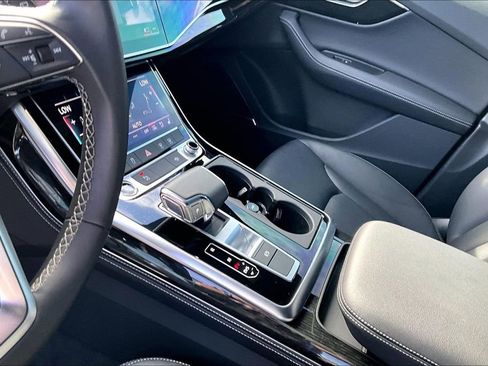 Certified 2025 Audi Q7 3.0T Premium Plus image 23
