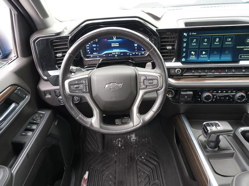 Used 2022 Chevrolet Silverado 1500 LT Trail Boss w/ LT Trail Boss Premium Package image 23