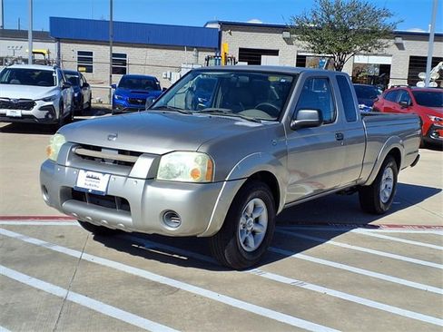 Used 2004 Nissan Frontier XE w/ (VTP) Value Truck Pkg image 3