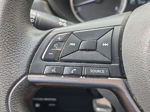 Used 2020 Nissan Versa S FWD image 10
