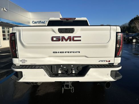 Used 2024 GMC Sierra 2500 AT4 w/ AT4 Premium Plus Package image 25