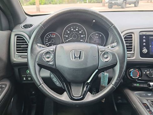 Used 2022 Honda HR-V Sport image 11