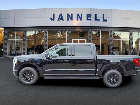 New 2025 Ford F150 Lightning XLT image 3