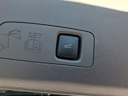 Used 2024 Lincoln Corsair Grand Touring w/ Equipment Group 302A AWD/4WD image 32