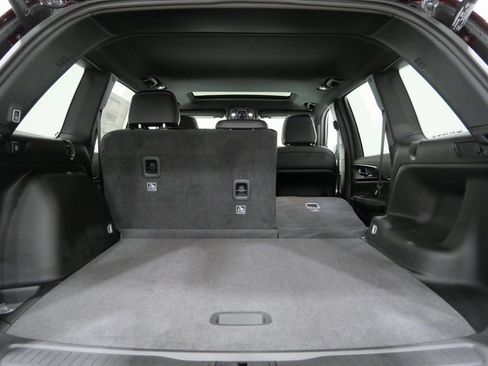 New 2025 Jeep Grand Cherokee Altitude image 28