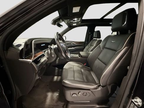 Used 2022 Cadillac Escalade Premium Luxury image 20