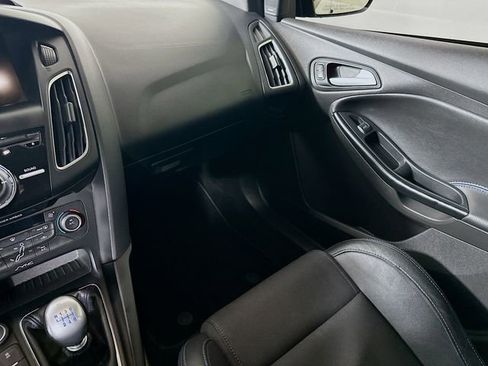 Used 2016 Ford Focus RS image 23