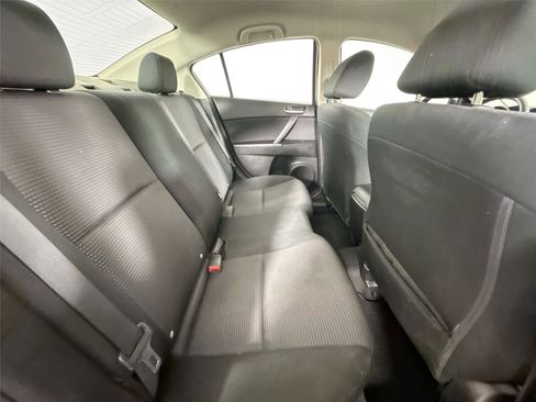 Used 2013 MAZDA MAZDA3 i Sport FWD image 34