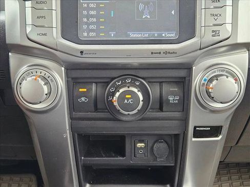 Used 2018 Toyota 4Runner SR5 RWD image 11