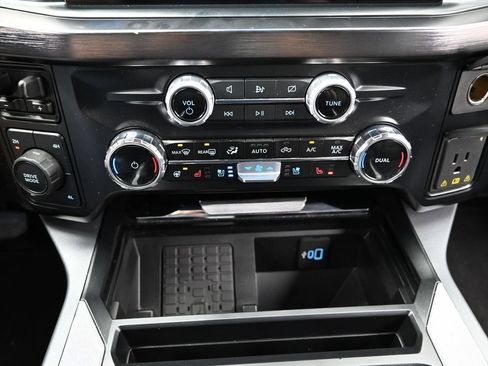 Used 2024 Ford F250 Lariat w/ Sport Appearance Package AWD/4WD image 36