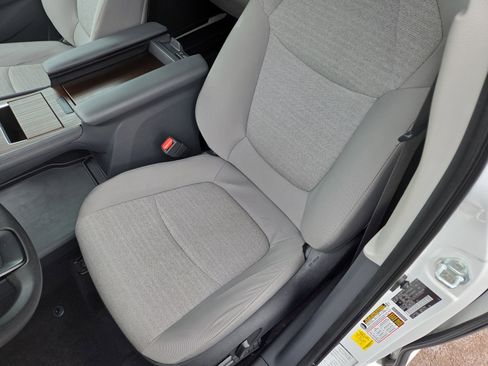 Certified 2024 Toyota Sienna LE image 13