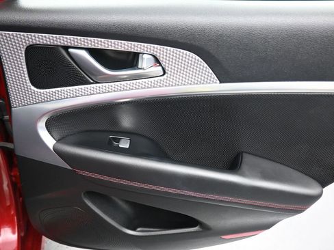 Used 2023 Genesis G70 2.0T w/ Sport Prestige Package image 37