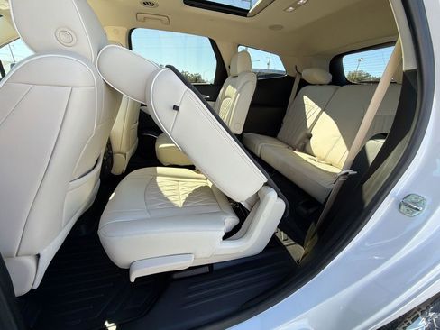 Used 2023 Buick Enclave Avenir w/ Avenir Technology Package image 27